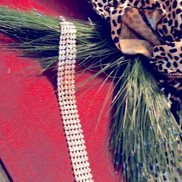 ELEGANT BRACELET NWOT ADJUST TO 9 1/2” - Picture 2 of 7